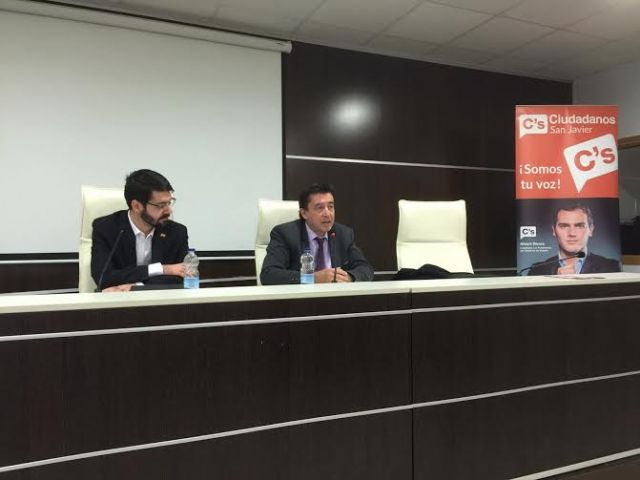 C´S explicó en San Javier su propuesta de la gratuidad de los libros de texto en Murcia - 1, Foto 1