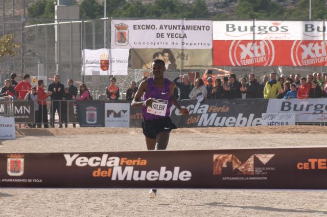 Mugove y Aweke se imponen en el XXXIII Cross Nacional Fiestas de la Virgen de Yecla - 4, Foto 4