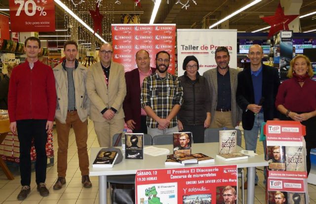 El programa El Dinosaurio de Radio Pinatar entregó los premios del II Concurso de Microrrelatos - 1, Foto 1