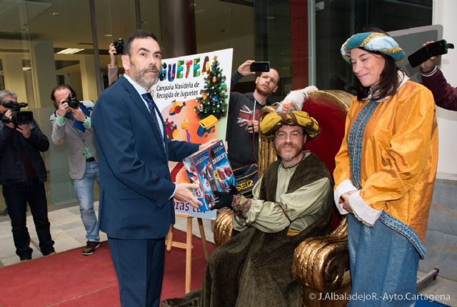 Comienza la recogida de juguetes en el Ayuntamiento de Cartagena - 4, Foto 4