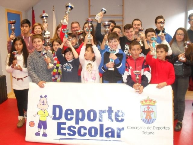 The Sports Council organized the Local Phase Chess School Sports in the Sports Pavilion "Manolo Ibez", Foto 2