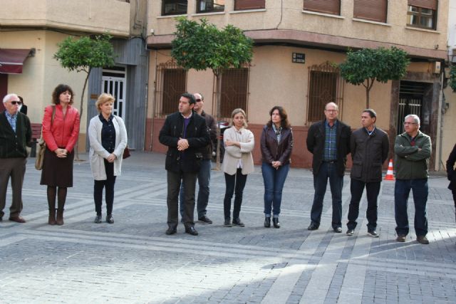 Minuto de Silencio en Alcantarilla en señal de condena y repulsa por el atentado terrorista de Kabul - 1, Foto 1