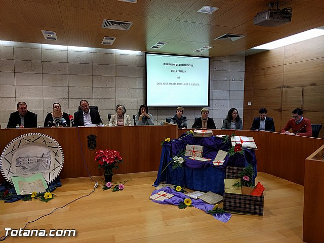 El Archivo municipal recibe documentos donados por los herederos del ilustre historiador Jos Mara Munuera y Abada, Hijo Adoptivo de Totana - 31