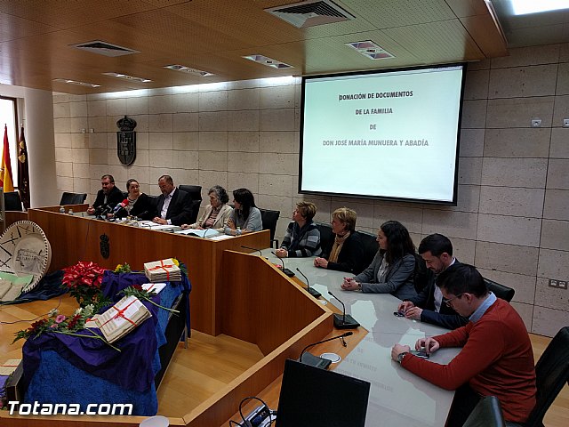 El Archivo municipal recibe documentos donados por los herederos del ilustre historiador Jos Mara Munuera y Abada, Hijo Adoptivo de Totana - 34