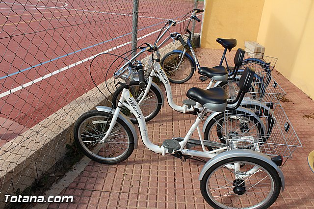 Cerca de 3.000 alumnos de once colegios de Totana participarn este curso 2015/16 en el programa de Educacin Vial que coordina la Polica Local - 22