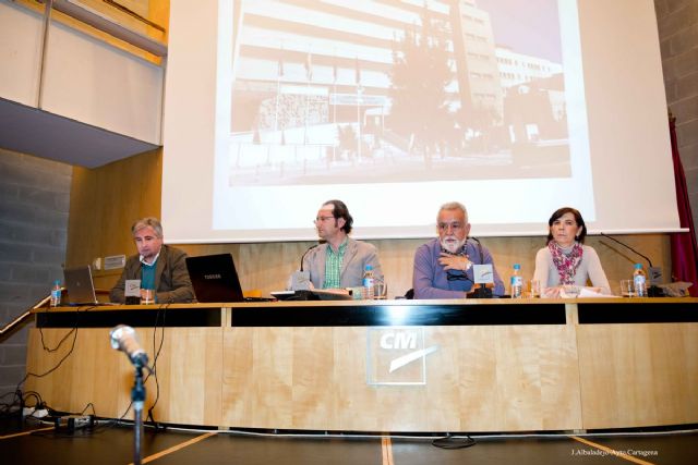 El alcalde entregó la Isignia de Oro de Cartagena Futuro a Salvemos el Rosell - 2, Foto 2
