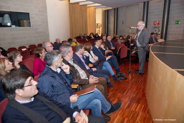 El alcalde entregó la Isignia de Oro de Cartagena Futuro a Salvemos el Rosell - 5, Foto 5