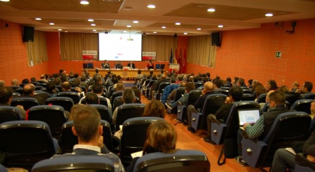 165 profesores participan en las I jornadas de Robótica Educativa - 1, Foto 1