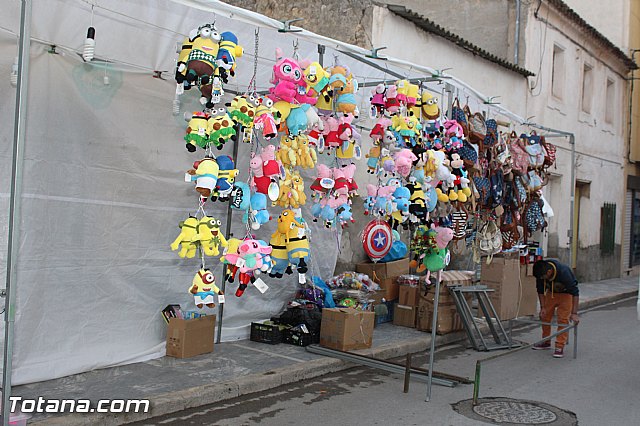 El pasado fin de semana tuvo lugar la V Feria de Navidad y el Regalo de la Avenida de Lorca - 10