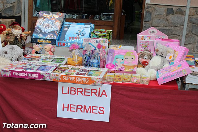 El pasado fin de semana tuvo lugar la V Feria de Navidad y el Regalo de la Avenida de Lorca - 29