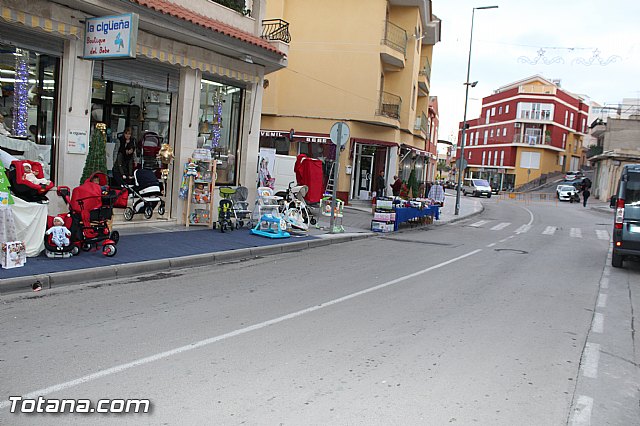 El pasado fin de semana tuvo lugar la V Feria de Navidad y el Regalo de la Avenida de Lorca - 38