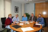 El alcalde se rene con la consejera de Familia e Igualdad de Oportunidades
