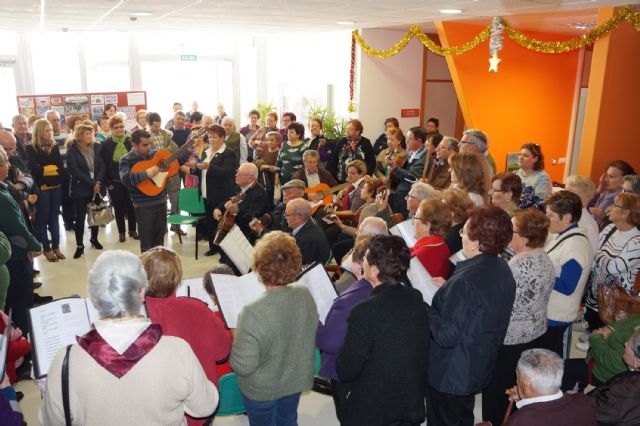 El Centro de las Personas Mayores torreño ya vive la Navidad a tope - 5, Foto 5