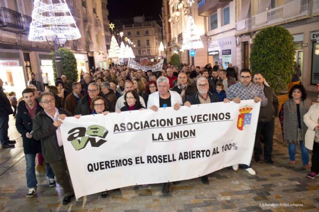 Cartagena salió a la calle para manifestarse por el Rosell - 2, Foto 2