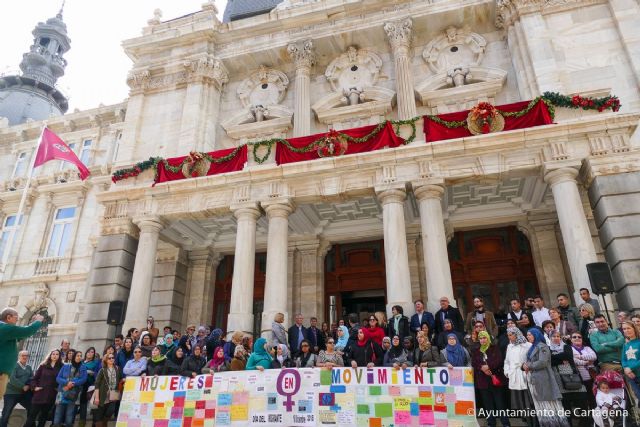 El Día Internacional del Migrante culmina con la lectura de un manifiesto en el Palacio Consistorial - 1, Foto 1