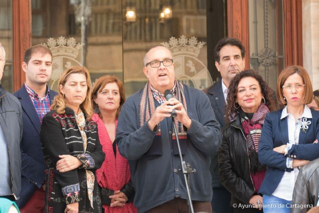 El Día Internacional del Migrante culmina con la lectura de un manifiesto en el Palacio Consistorial - 3, Foto 3