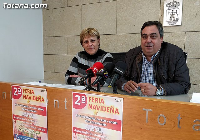 Un total de 16 expositores organizan mañana domingo la II Feria de la Navidad en la plaza de la Constitución - 1, Foto 1