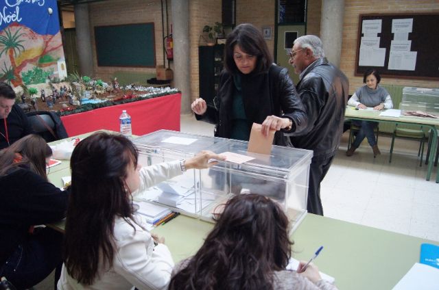La participación de electores en el municipio de Totana en las generales asciende al 36,95% por ciento, a las 14:00 horas; siete puntos menos que hace cuatro años - 3, Foto 3