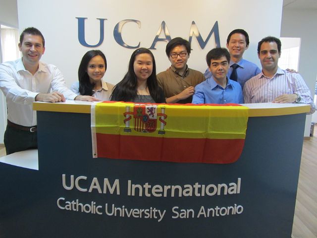 La UCAM cierra el año con presencia en India y Vietnam - 1, Foto 1