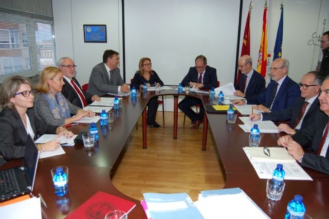 El Consejo Interuniversitario da luz verde al texto del nuevo Decreto que regulará la acreditación de títulos universitarios - 1, Foto 1