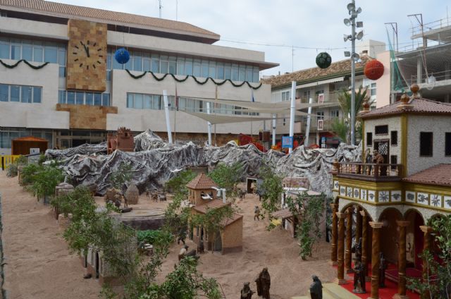 El Belén vuelve a tomar la plaza de España de San Javier - 2, Foto 2