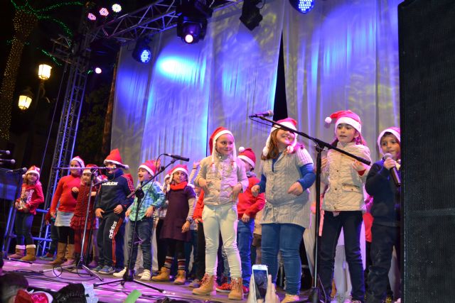 Los escolares aguileños cantan a la Navidad - 1, Foto 1