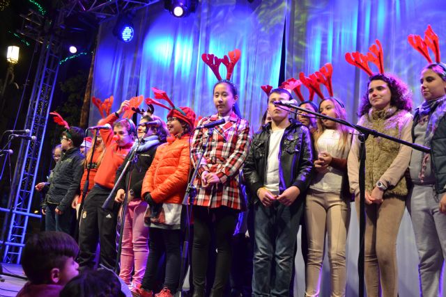 Los escolares aguileños cantan a la Navidad - 2, Foto 2
