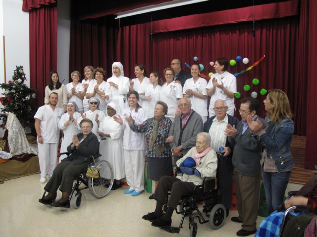 La concejala de Servicios Sociales visita a las Hermanitas de los Pobres - 1, Foto 1