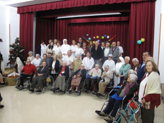 La concejala de Servicios Sociales visita a las Hermanitas de los Pobres - 4, Foto 4
