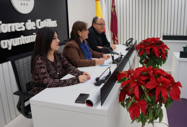 Los farolillos solidarios volverán al cielo torreño para convertirse en juguetes navideños - 1, Foto 1