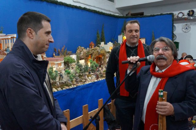 Ya luce el belén de la peña L'Almazara torreña - 3, Foto 3