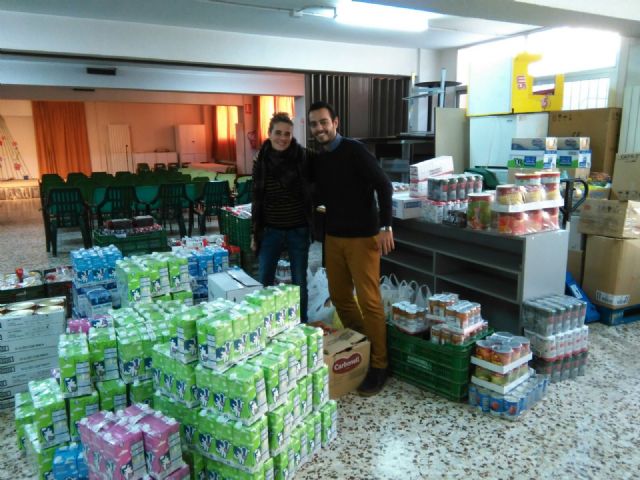 SABIC dona casi 4 mil kilos de alimentos de primera necesidad a la Fundación Jesús Abandonado - 1, Foto 1