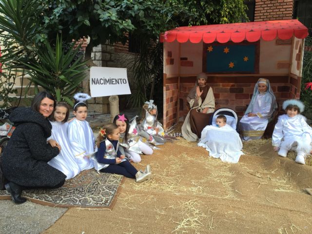 Cientos de escolares participan en el Belén Viviente del colegio María Inmaculada - 2, Foto 2