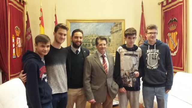 El Alcalde destaca que el equipo cadete del Club de Ajedrez Lorca es motivo de orgullo para todos los lorquinos - 1, Foto 1