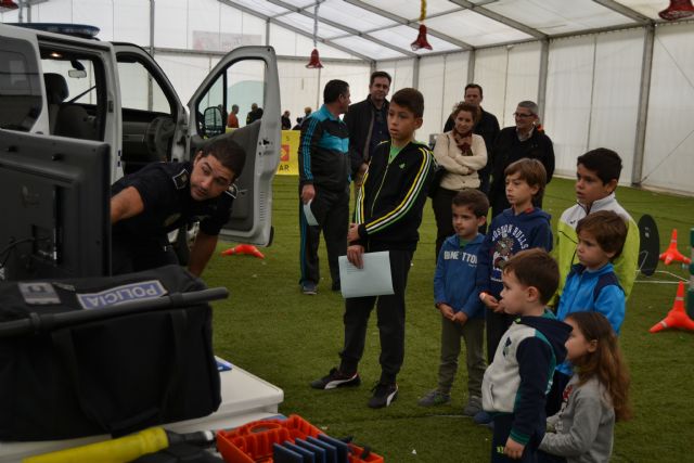 Los niños aprenden primeros auxilios - 1, Foto 1