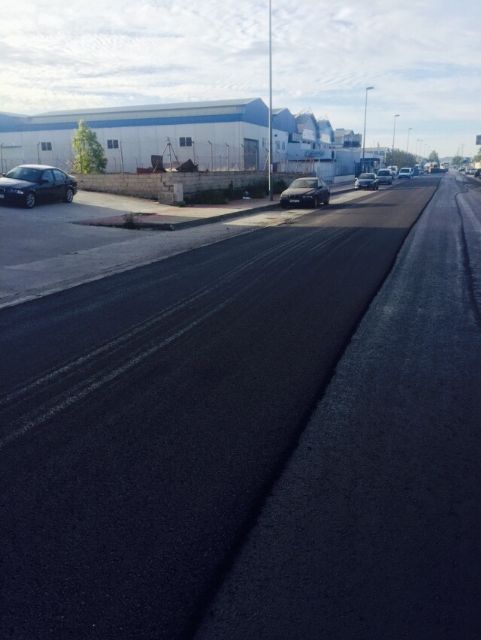 La Concejalía de Fomento realiza las primeras actuaciones de asfaltado del Polígono Industrial Oeste - 1, Foto 1