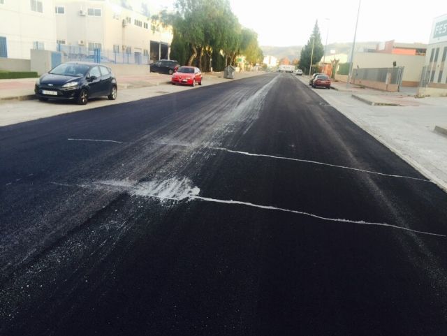 La Concejalía de Fomento realiza las primeras actuaciones de asfaltado del Polígono Industrial Oeste - 2, Foto 2