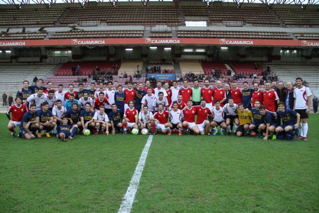 Triangular de fútbol entre alumnos de Medicina de la UCAM, de la Universidad de Murcia y la Balompédica Murciana de Medicina - 1, Foto 1