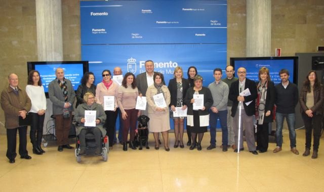 La Comunidad y el CERMI consensúan los contenidos de la futura norma de accesibilidad universal - 1, Foto 1