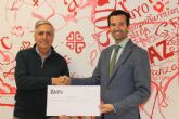 Portavoz entrega a Critas ms de 3.800 euros recaudados en la subasta solidaria 'Puja por ellos'