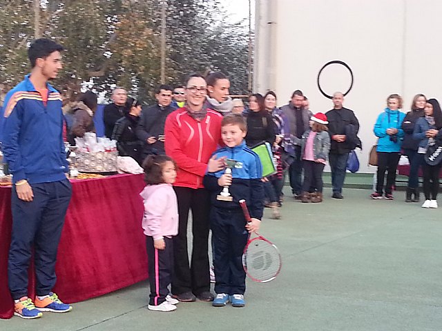 Finalizan las clases de la escuela de tenis Kuore con el campeonato navideño en el polideportivo 6 de diciembre - 6