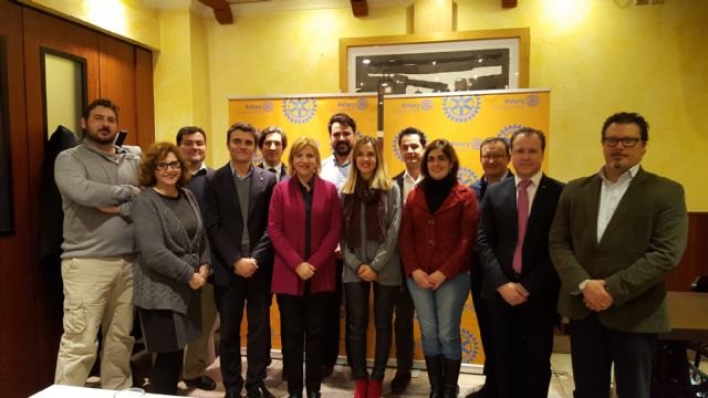 La Consejería de Familia y el Club Rotary inician la colaboración en materia de protección a la infancia - 1, Foto 1