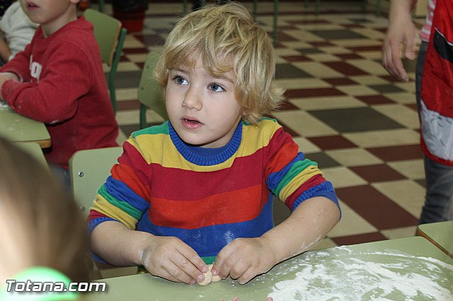 25 niños se benefician de la Escuela de Navidad 