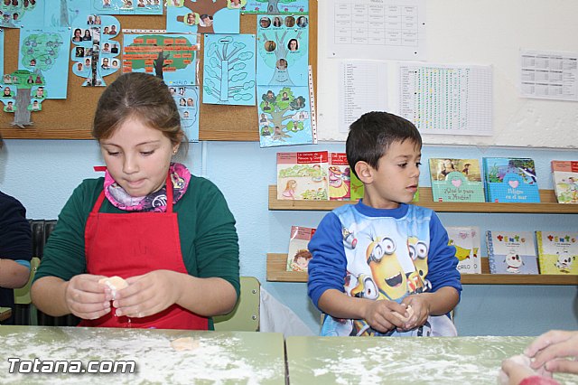 25 niños se benefician de la Escuela de Navidad 