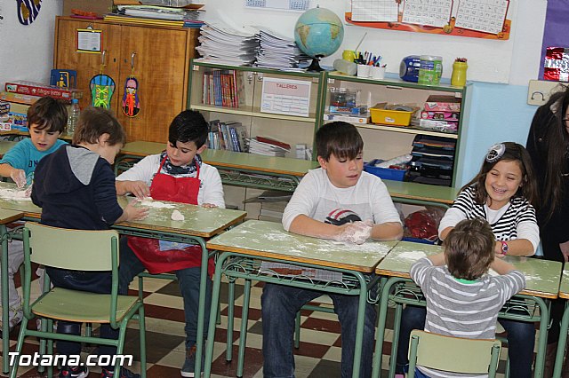 25 niños se benefician de la Escuela de Navidad 