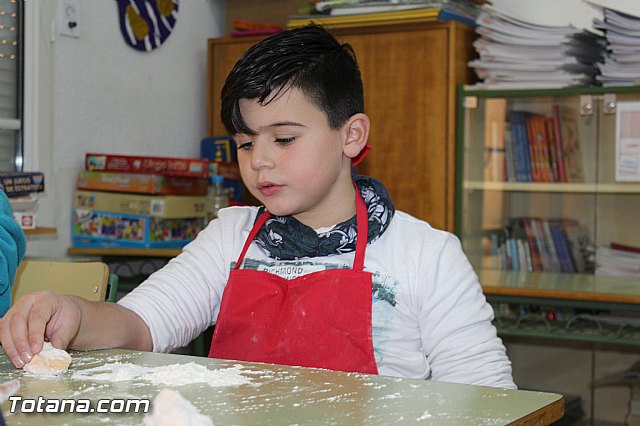 25 niños se benefician de la Escuela de Navidad 