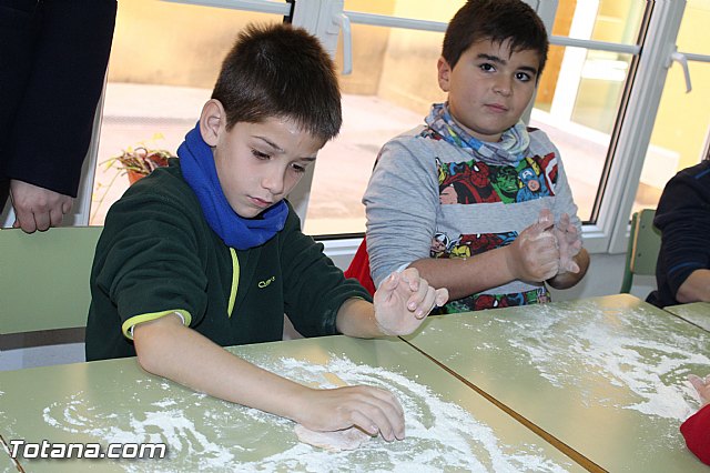 25 niños se benefician de la Escuela de Navidad 