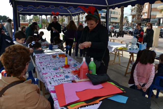 Los niños plasman sus deseos navideños - 1, Foto 1