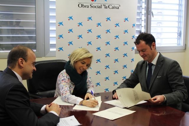 La Comunidad y la Fundación ´La Caixa´ firman un convenio para el programa de mejora de áreas naturales de la Región y la reinserción social - 1, Foto 1