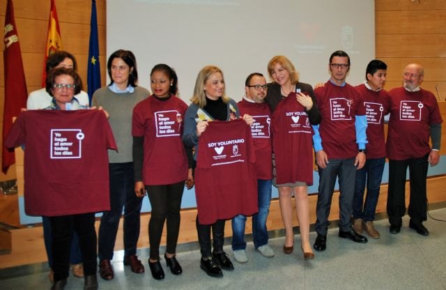 Familia lanza una campaña de promoción y sensibilización del voluntariado en la Región - 1, Foto 1